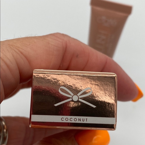 Ciate’ London, Dewy Blush Glossy Cheek Tint Shade Coconut BNIB - Picture 4 of 5